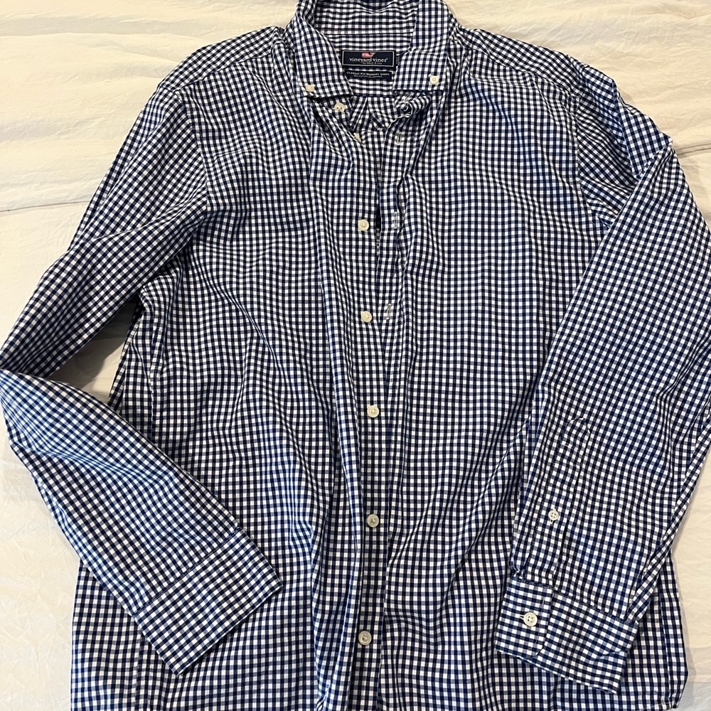 Vineyard Vines Dress shirt Size L